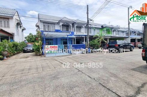 4 Bedroom Townhouse for sale in Baan Yu Charoen 4, Lat Sawai, Pathum Thani