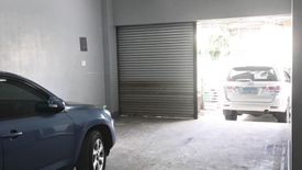 Commercial for rent in Malate, Metro Manila near LRT-1 Vito Cruz