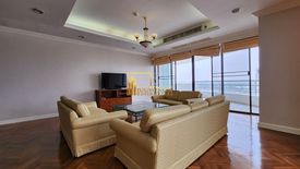 3 Bedroom Condo for rent in Baan Yen Akard, Chong Nonsi, Bangkok near MRT Lumpini