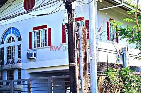 4 Bedroom House for sale in Loyola Heights, Metro Manila near LRT-2 Anonas
