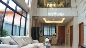 ขายหรือให้เช่าทาวน์เฮ้าส์ 4 ห้องนอน ใน ลาดพร้าว, ลาดพร้าว