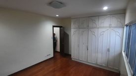 6 Bedroom House for rent in Mariana, Metro Manila near LRT-2 Gilmore