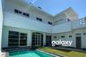 8 Bedroom Villa for sale in Renon, Bali