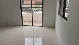 3 Bedroom House for sale in Moonwalk, Metro Manila