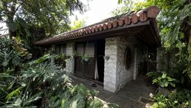 7 Bedroom House for sale in LOYOLA GRAND VILLAS, Ramon Magsaysay, Metro Manila near LRT-1 Roosevelt