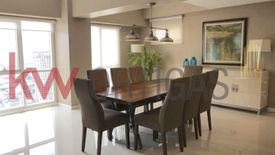 3 Bedroom Condo for sale in Senta, San Lorenzo, Metro Manila