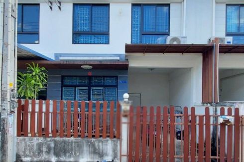3 Bedroom Townhouse for sale in Kut Ngong, Chonburi