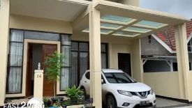 Rumah dijual dengan 5 kamar tidur di Rawa Mekar Jaya, Banten