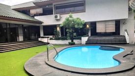 6 Bedroom House for sale in New Alabang Village, Metro Manila