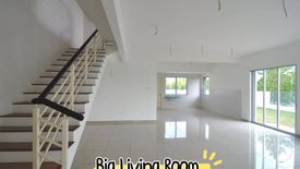 4 Bedroom House for sale in Kerling, Selangor