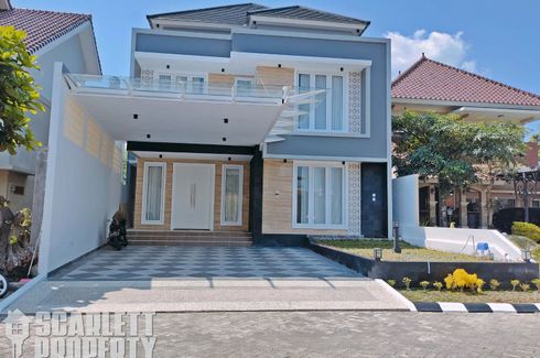 Rumah dijual dengan 5 kamar tidur di Sari Harjo, Yogyakarta