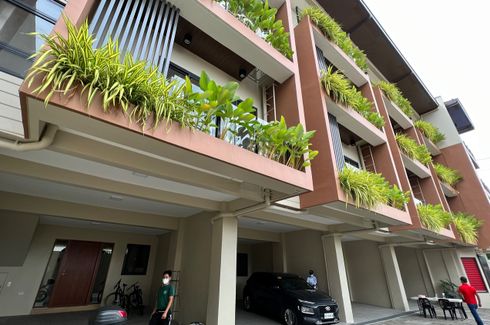 4 Bedroom House for sale in Socorro, Metro Manila near LRT-2 Araneta Center-Cubao