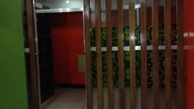 Commercial for rent in Urdaneta, Metro Manila near MRT-3 Ayala