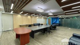 Commercial for sale in Urdaneta, Metro Manila near MRT-3 Buendia