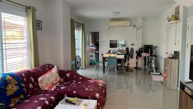 3 Bedroom Townhouse for sale in The Mix Town, Surasak, Chonburi