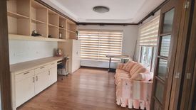 4 Bedroom House for sale in Quirino 2-C, Metro Manila near LRT-2 Anonas