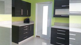 4 Bedroom House for rent in Dasmariñas North, Metro Manila near MRT-3 Magallanes