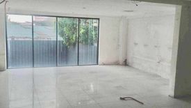 Commercial for rent in Comembo, Metro Manila