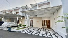 Townhouse dijual dengan 4 kamar tidur di Ciganjur, Jakarta
