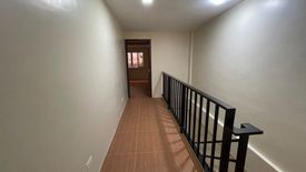 4 Bedroom Townhouse for rent in Urdaneta, Metro Manila near MRT-3 Ayala