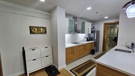 1 Bedroom Condo for sale in San Lorenzo, Metro Manila near MRT-3 Ayala