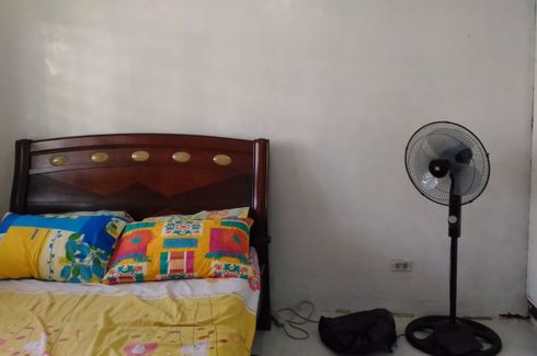 Apartment for rent in Cembo, Metro Manila near MRT-3 Guadalupe