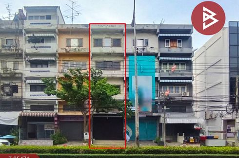 3 Bedroom Commercial for sale in Lat Yao, Bangkok