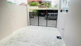 3 Bedroom Townhouse for sale in Pilar, Metro Manila