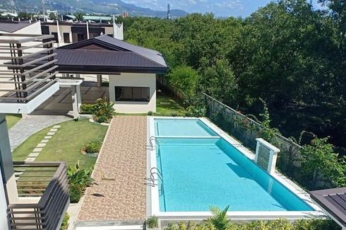 2 Bedroom Condo for sale in Tangke, Cebu