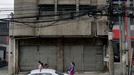 Shophouse for sale in Ramon Magsaysay, Metro Manila near LRT-1 Roosevelt