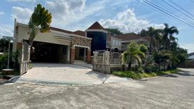 9 Bedroom House for rent in Cutcut, Pampanga