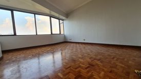 3 Bedroom Condo for sale in Urdaneta, Metro Manila near MRT-3 Ayala