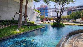 2 Bedroom Condo for sale in Life Ratchadapisek, Huai Khwang, Bangkok near MRT Huai Khwang