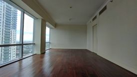 2 Bedroom Condo for sale in San Lorenzo, Metro Manila near MRT-3 Ayala