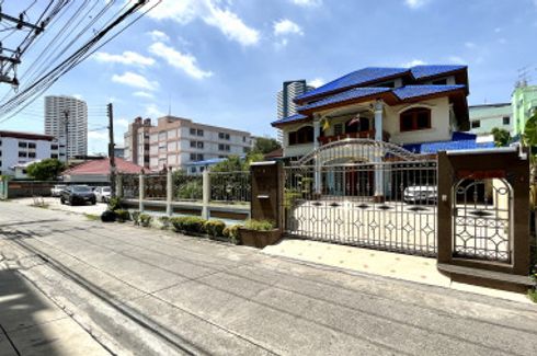 4 Bedroom House for rent in Bang Na, Bangkok