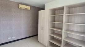 2 Bedroom Condo for sale in San Lorenzo, Metro Manila near MRT-3 Ayala