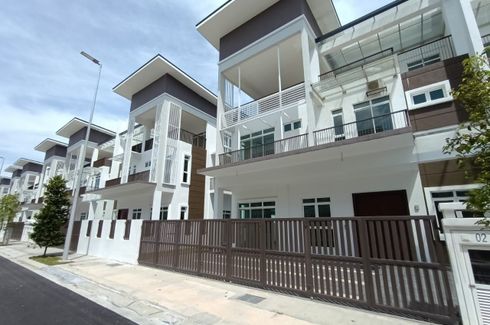 8 Bedroom House for sale in Ampang, Selangor