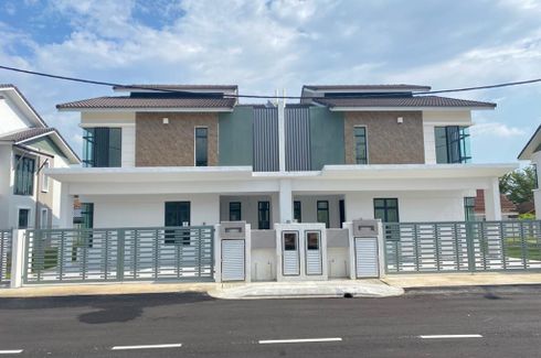 6 Bedroom House for sale in Batu Caves, Selangor