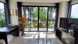 3 Bedroom Condo for sale in Na Kluea, Chonburi