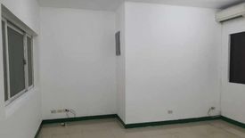 Office for rent in Highway Hills, Metro Manila near MRT-3 Boni