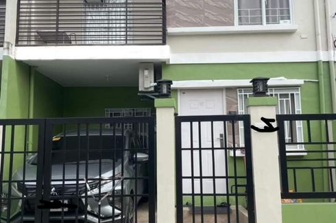 4 Bedroom Townhouse for sale in Navarro, Cavite