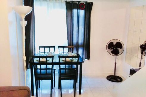 2 Bedroom Condo for sale in Victoria de Makati, Pio Del Pilar, Metro Manila