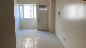 Condo for sale in Manila, Metro Manila near LRT-2 Legarda