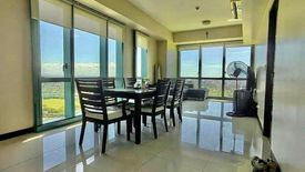 3 Bedroom Condo for sale in 8 Forbestown Centre, Taguig, Metro Manila