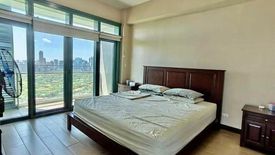 3 Bedroom Condo for sale in 8 Forbestown Centre, Taguig, Metro Manila