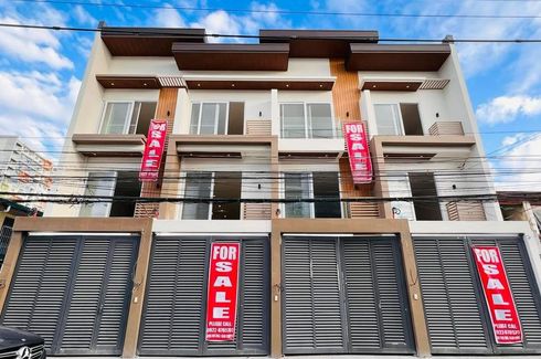 4 Bedroom House for sale in West Kamias, Metro Manila near LRT-2 Araneta Center-Cubao