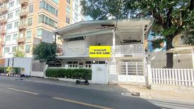 2 Bedroom House for sale in Chom Phon, Bangkok near MRT Lat Phrao