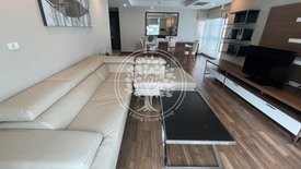 2 Bedroom Condo for rent in The Rajdamri, Pathum Wan, Bangkok near BTS Ratchadamri