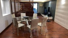 2 Bedroom Condo for rent in San Lorenzo, Metro Manila near MRT-3 Ayala