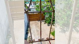 1 Bedroom House for rent in Cembo, Metro Manila near MRT-3 Guadalupe